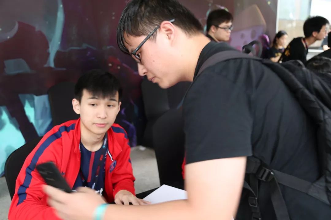 扑克策略里的取舍艺术（扑克策略中的权衡之道）