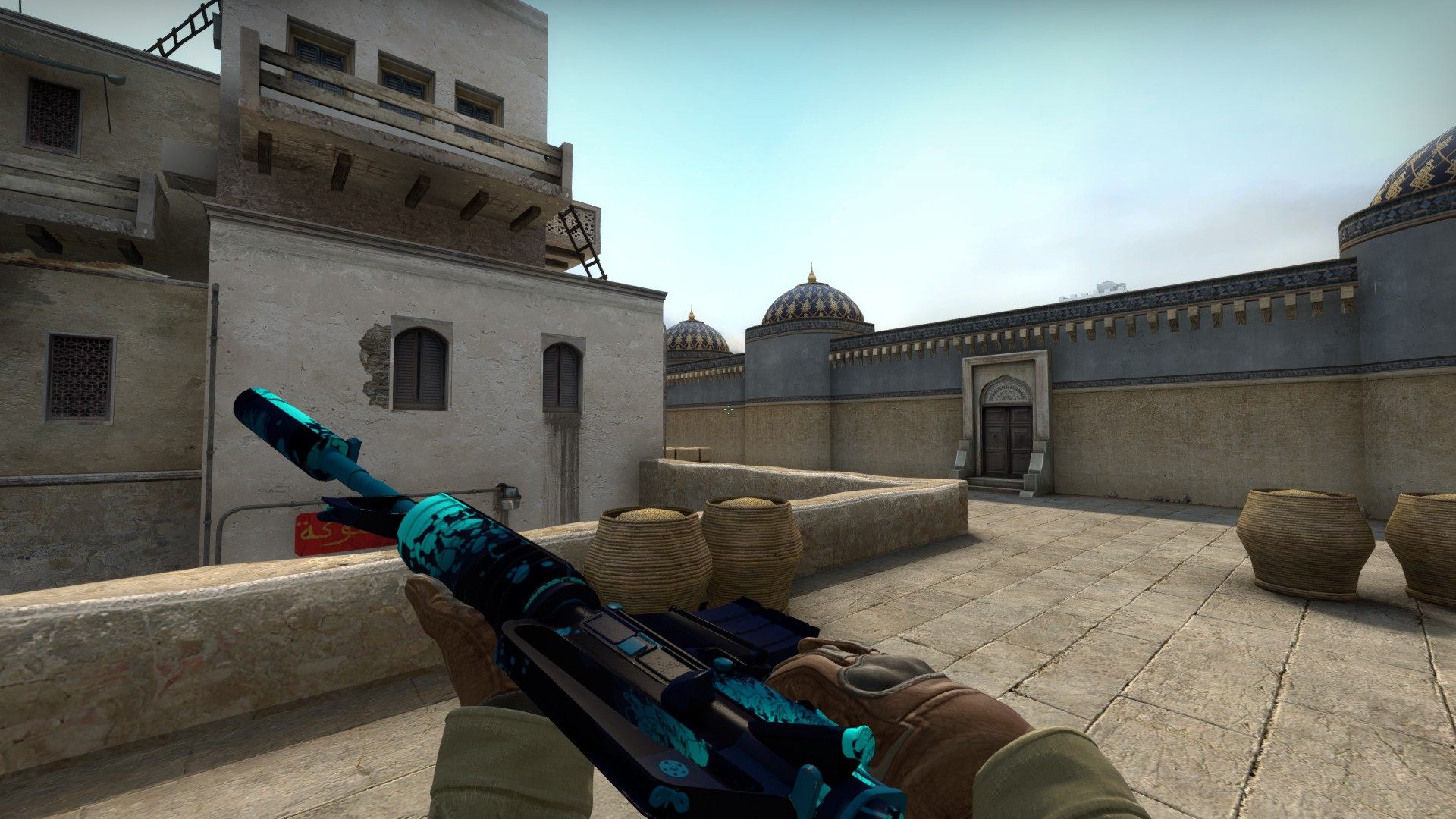 赌场防范课： 遇到“主动搭讪并宣称有必胜秘籍”的人，该如何识破骗局？（赌场防骗指南：如何识破主动搭讪兜售“稳赚秘籍”的骗局？）